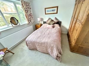 Bedroom- click for photo gallery